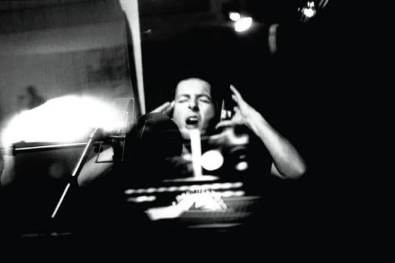 Joe-Strummer-002-The-Mescaleros